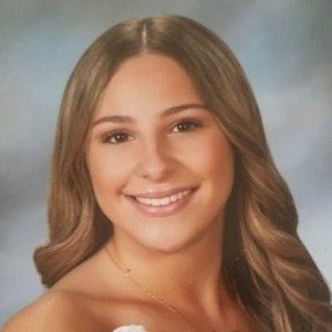 Meet your Posher, Mikayla